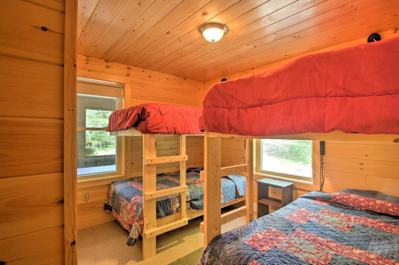 Family Cabin With Beach Access On Panther Pond Raymond Экстерьер фото
